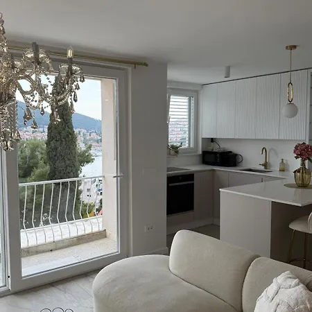 Sea View Apartman